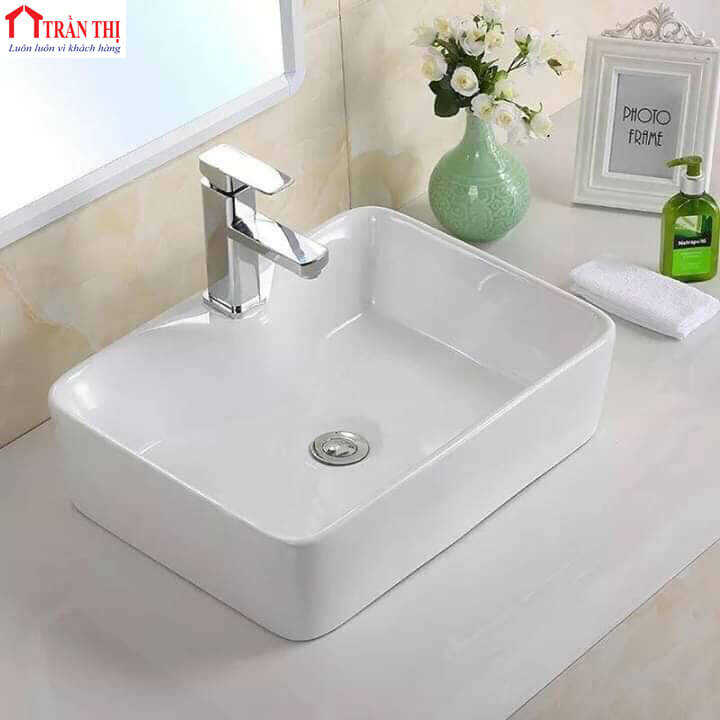 lavabo trắng sứ tại hà nội